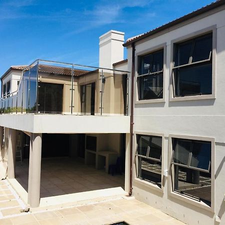 Harbour Close Boutique Villa เคปทาวน์ ภายนอก รูปภาพ
