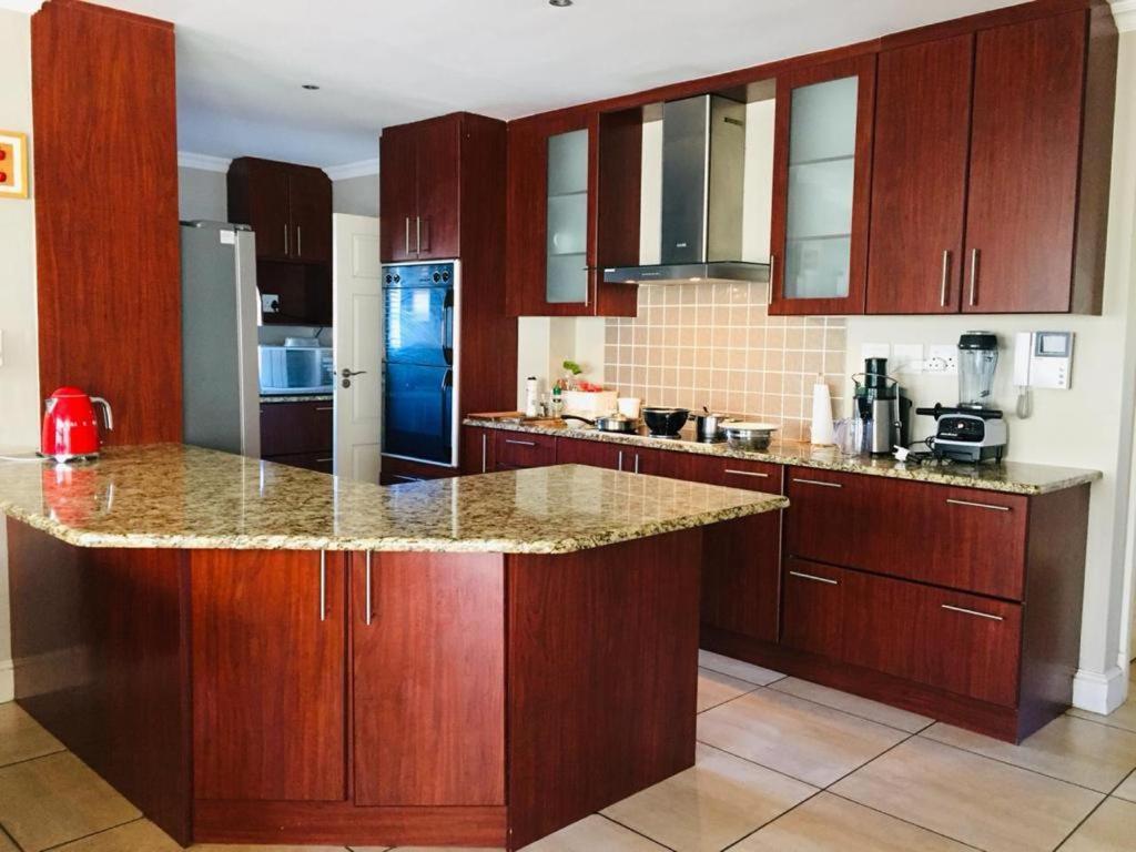 Harbour Close Boutique Villa เคปทาวน์ ภายนอก รูปภาพ